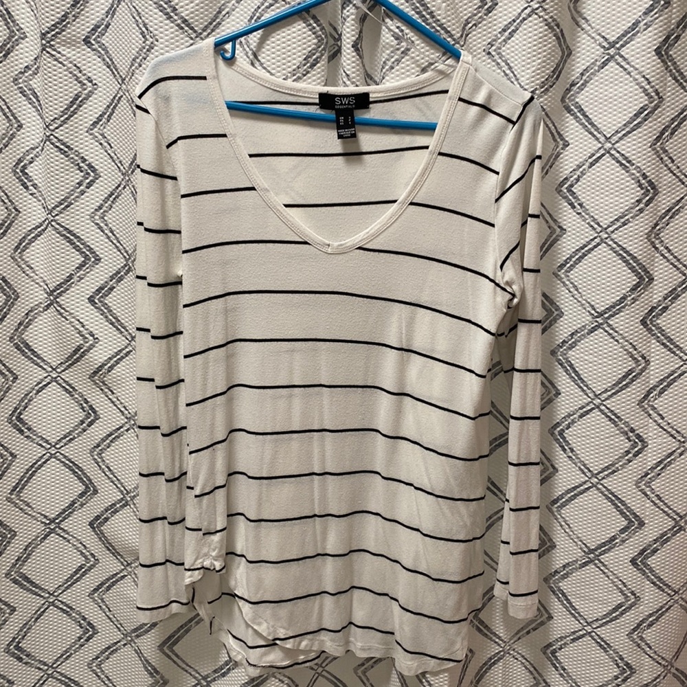 Horizontal striped long sleeve shirt